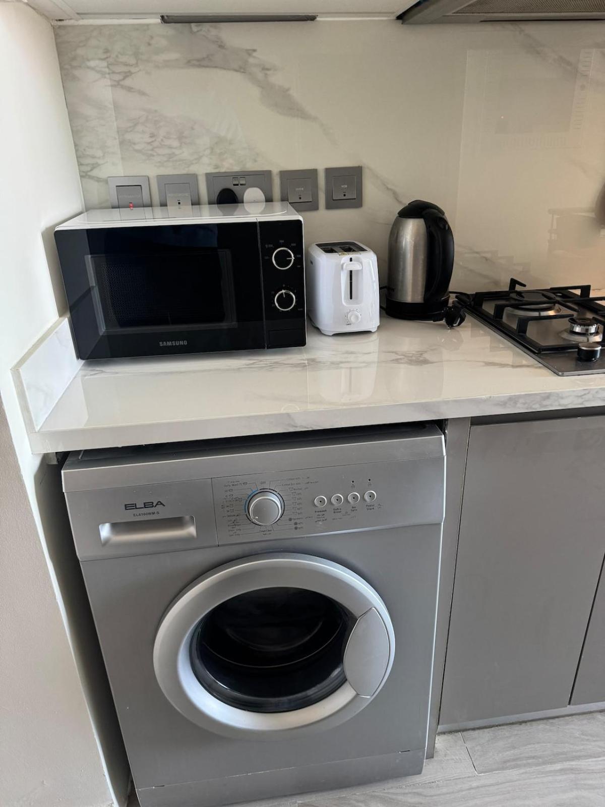 Cosy Free Parking Free Unlimited Drinkable Water Near Downtown *