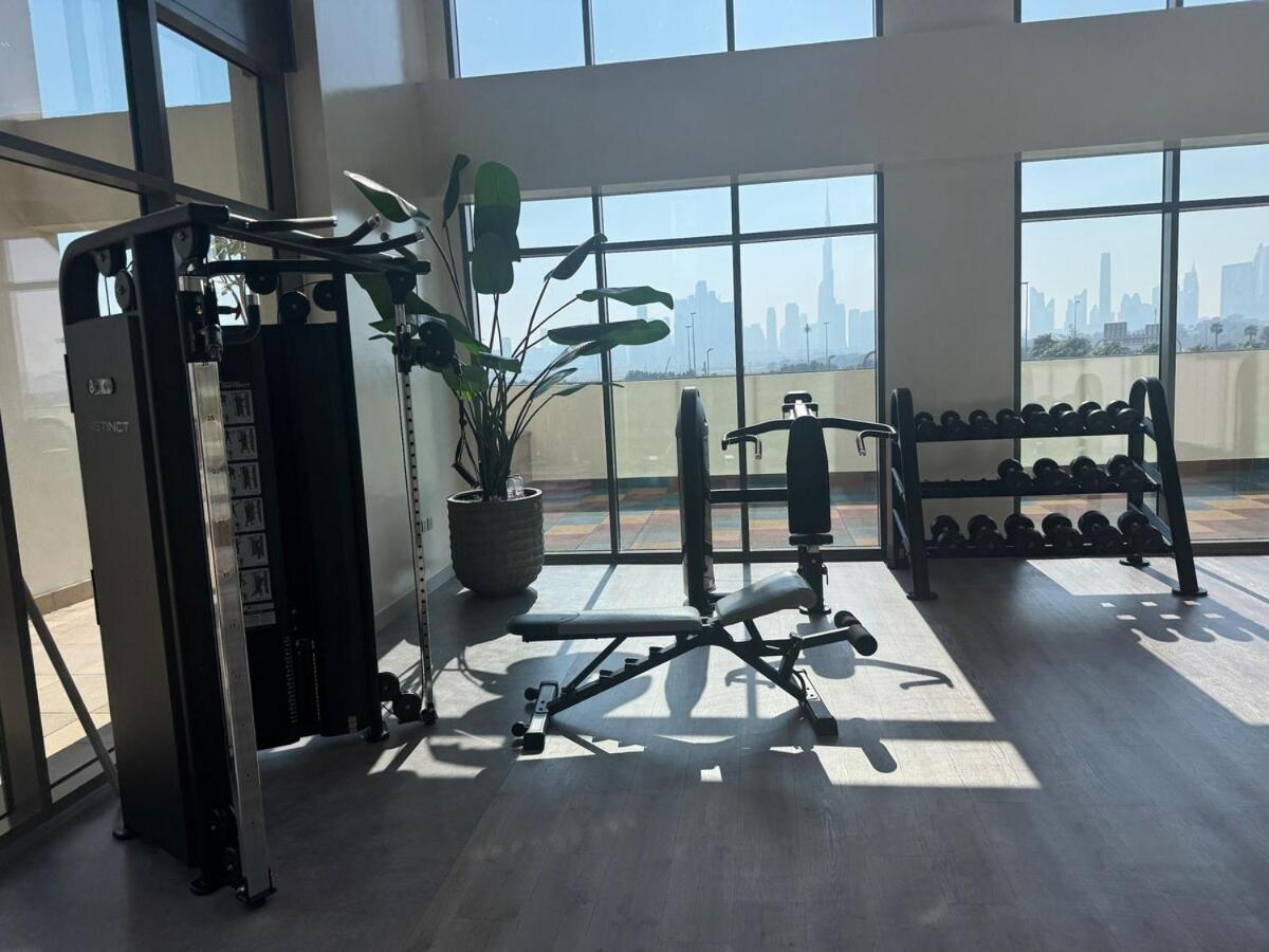 Cosy Free Parking Free Unlimited Drinkable Water Near Downtown * Dubai